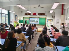 怀宁县高河镇核心学校成功举行一年级家校合做